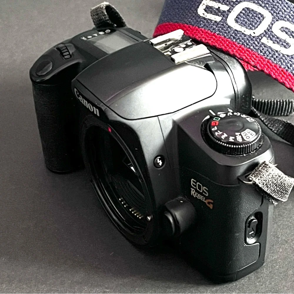 Canon EOS Rebel G 35mm FILM SLR Analog Camera - BODY ONLY